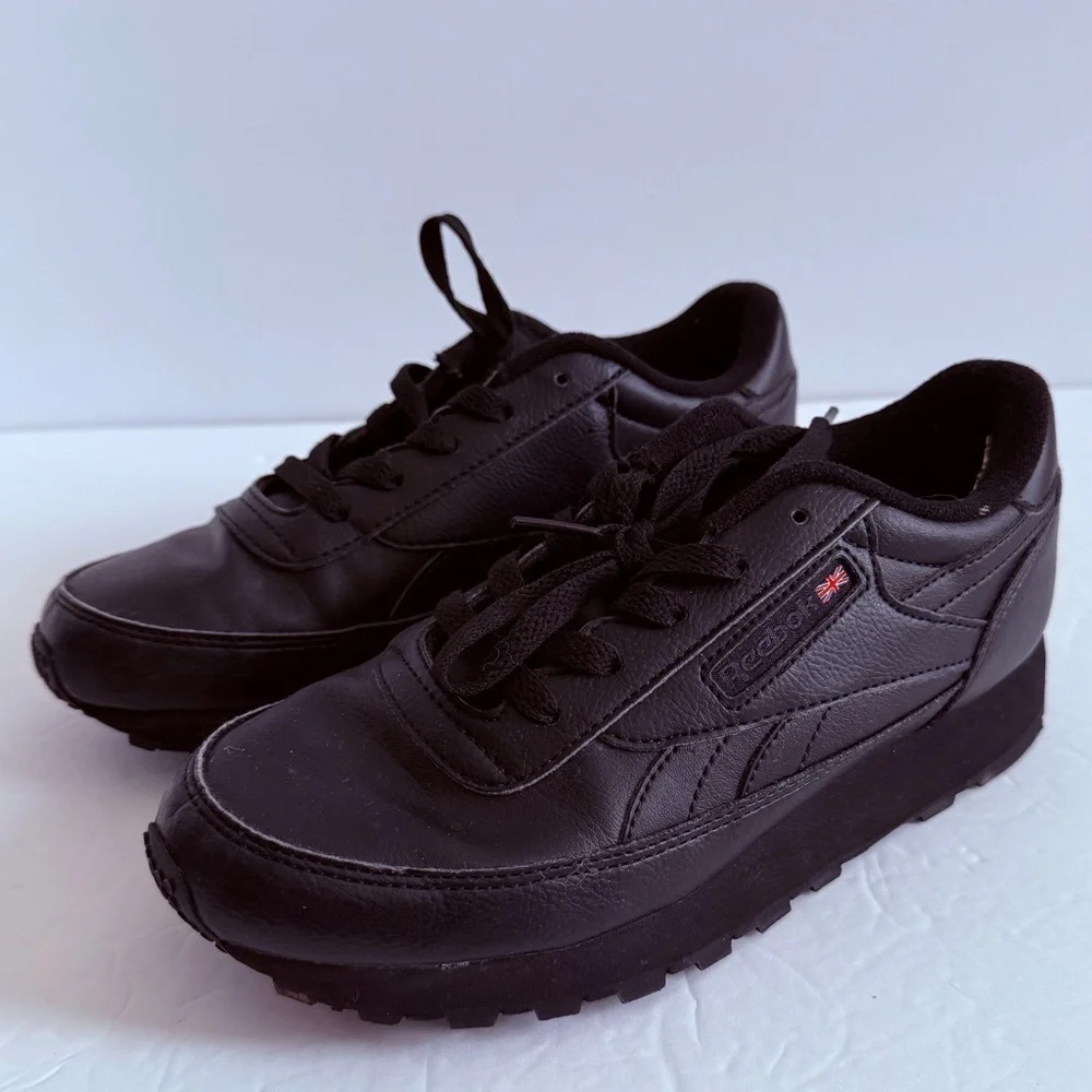 Reebok Black Athletic Sneakers with Cushioned Sole